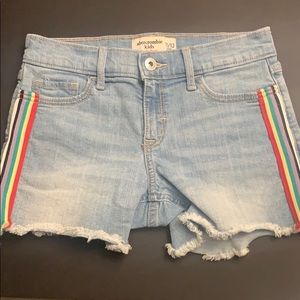 Abercrombie kids midi shorts w/stripes